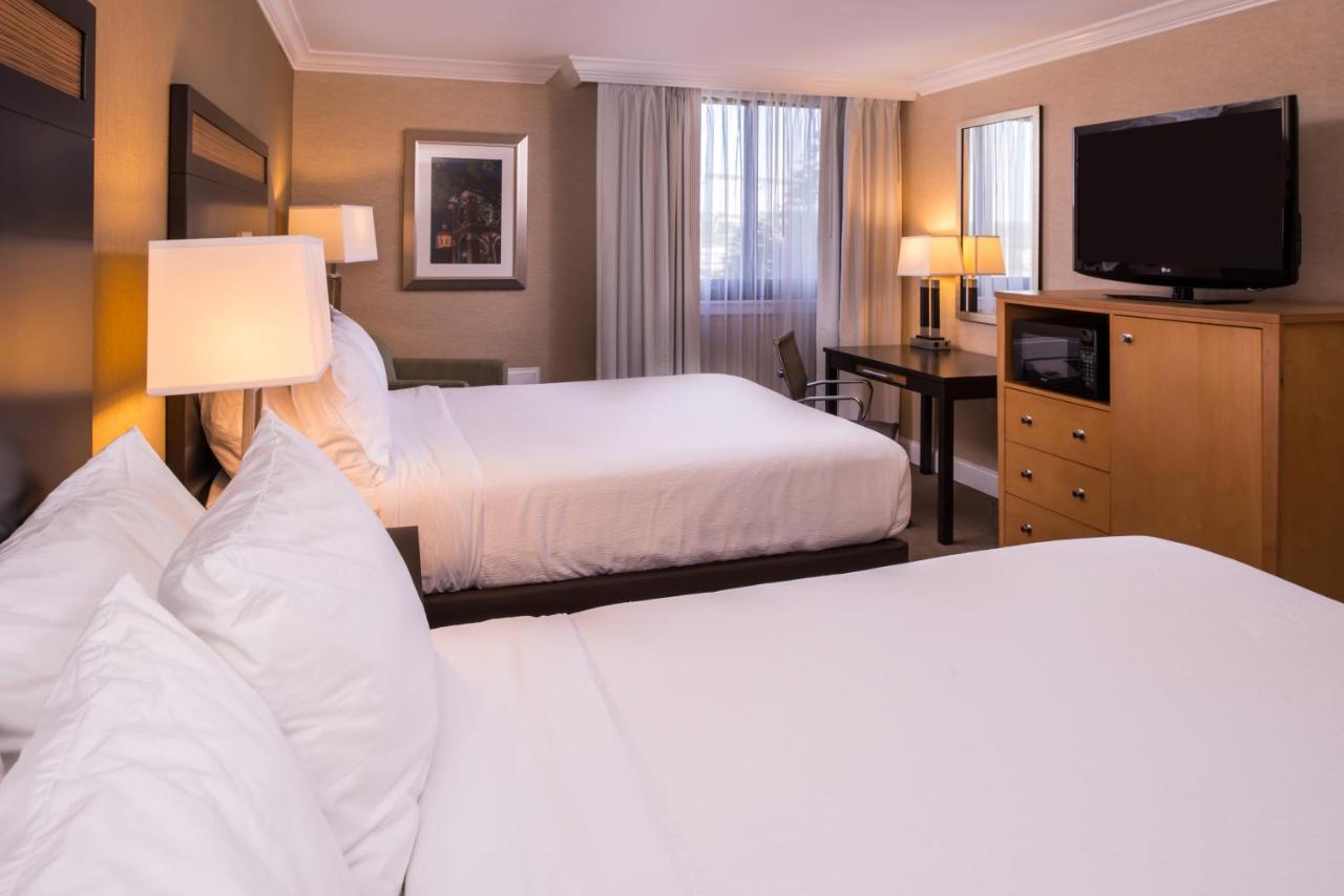 Holiday Inn Concord Downtown, An Ihg Hotel Buitenkant foto