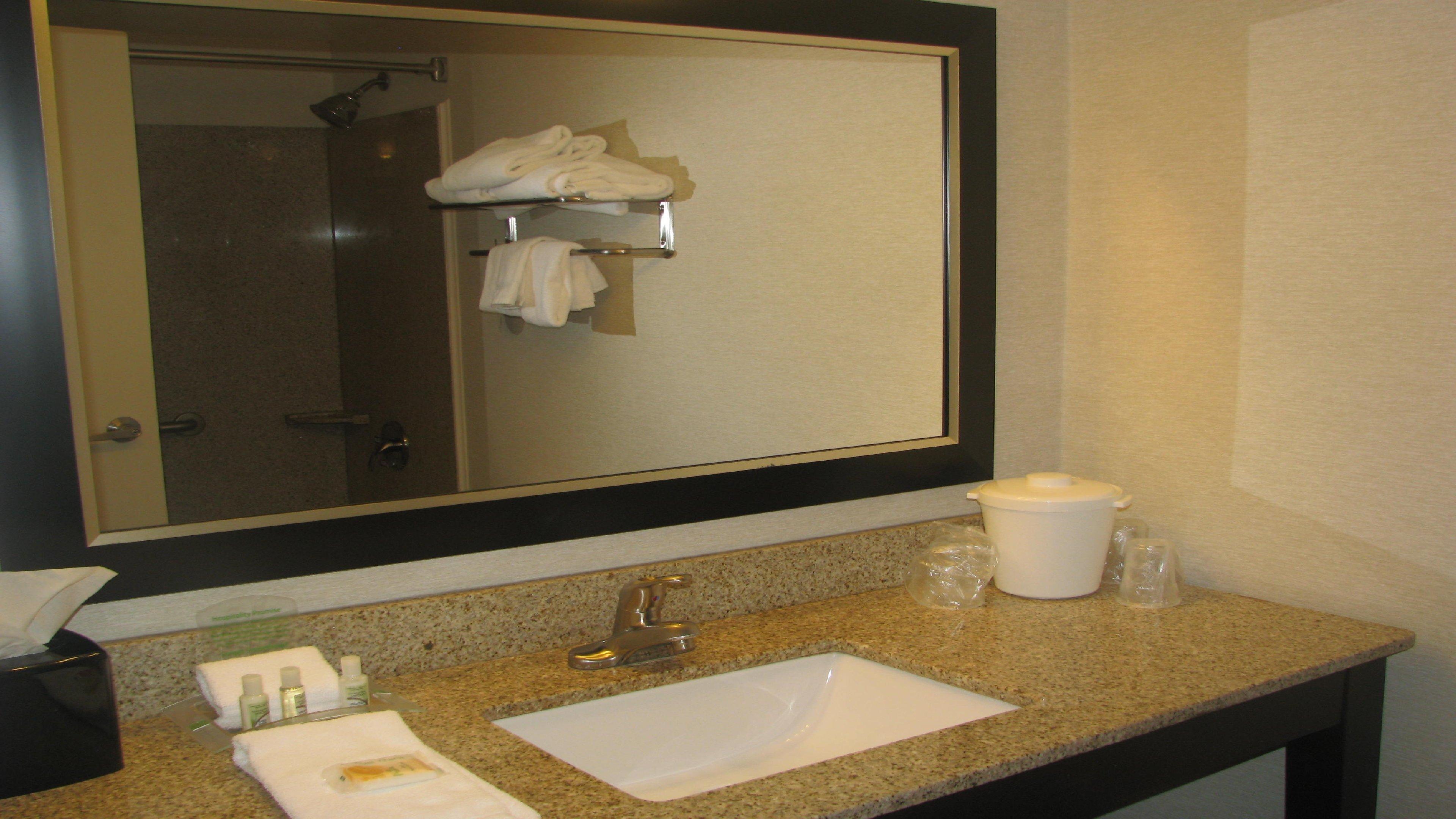 Holiday Inn Concord Downtown, An Ihg Hotel Buitenkant foto
