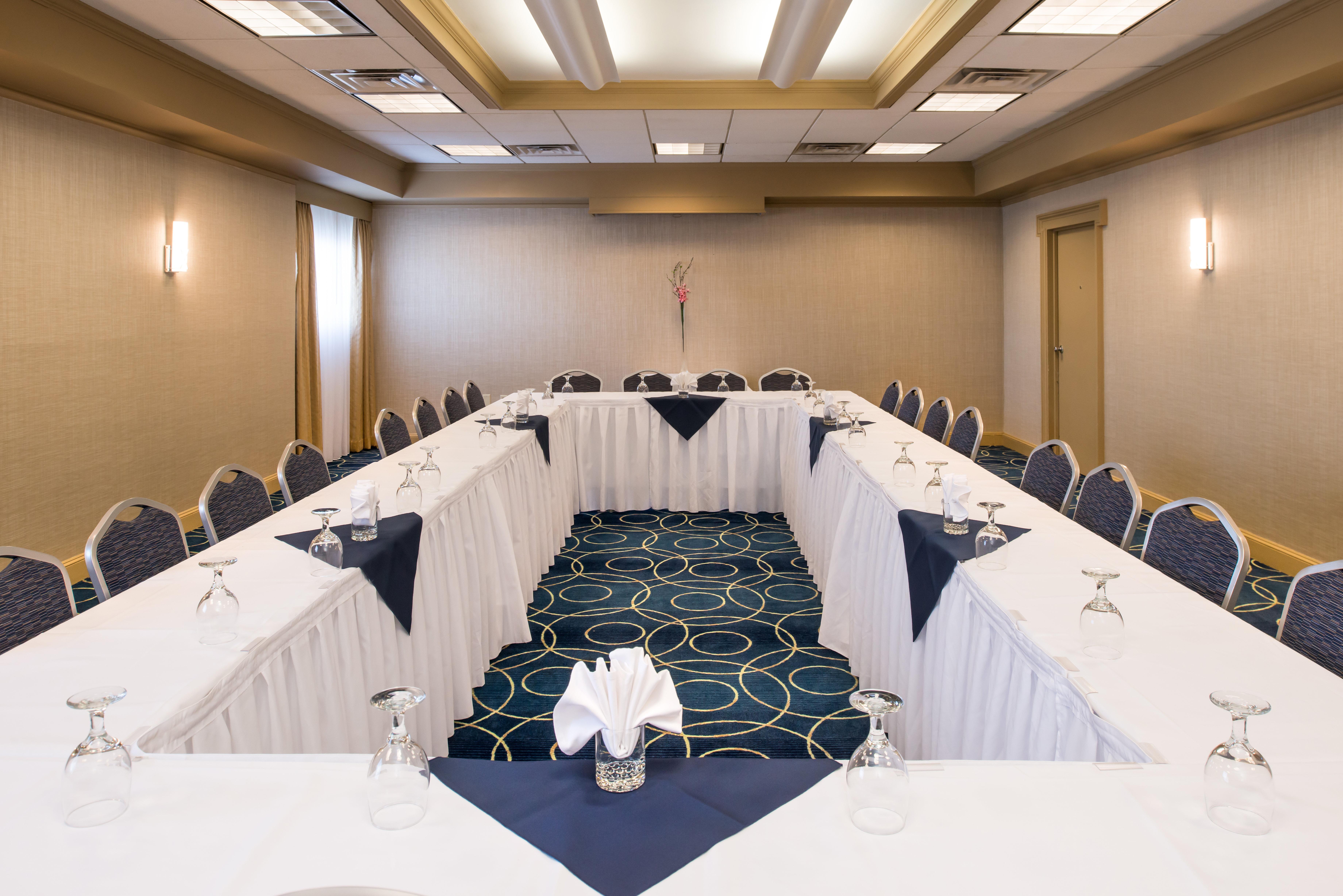Holiday Inn Concord Downtown, An Ihg Hotel Buitenkant foto
