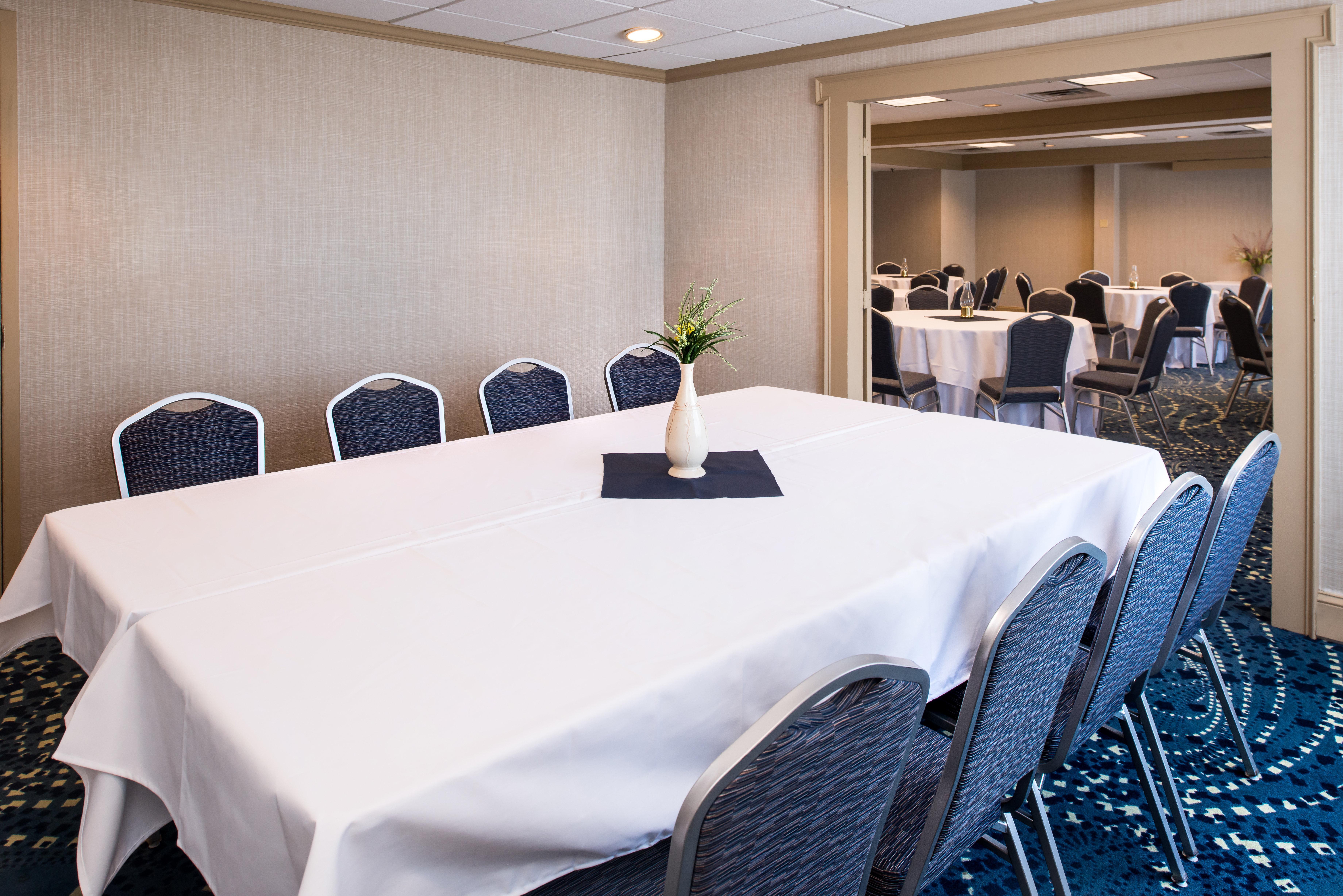 Holiday Inn Concord Downtown, An Ihg Hotel Buitenkant foto