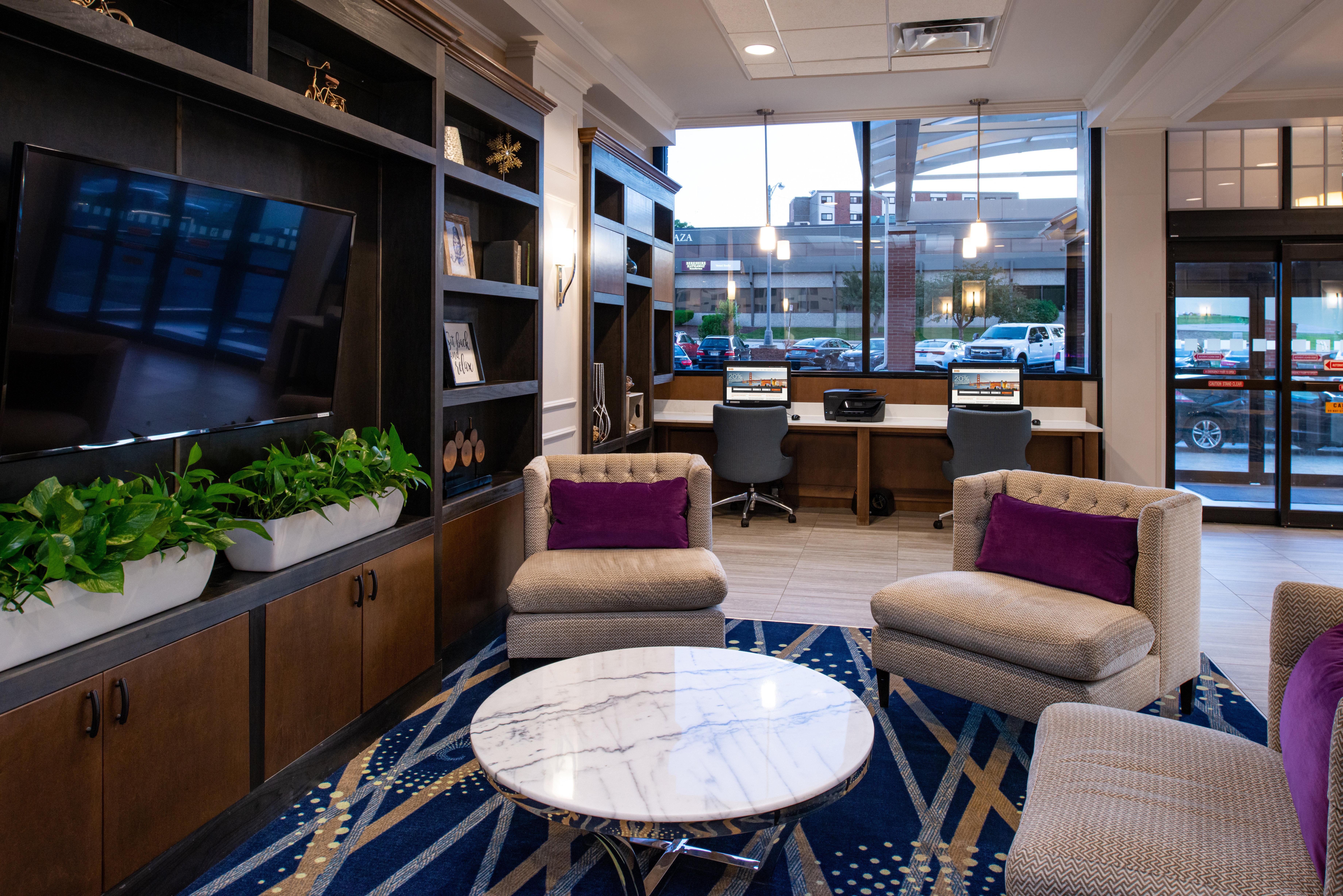 Holiday Inn Concord Downtown, An Ihg Hotel Buitenkant foto