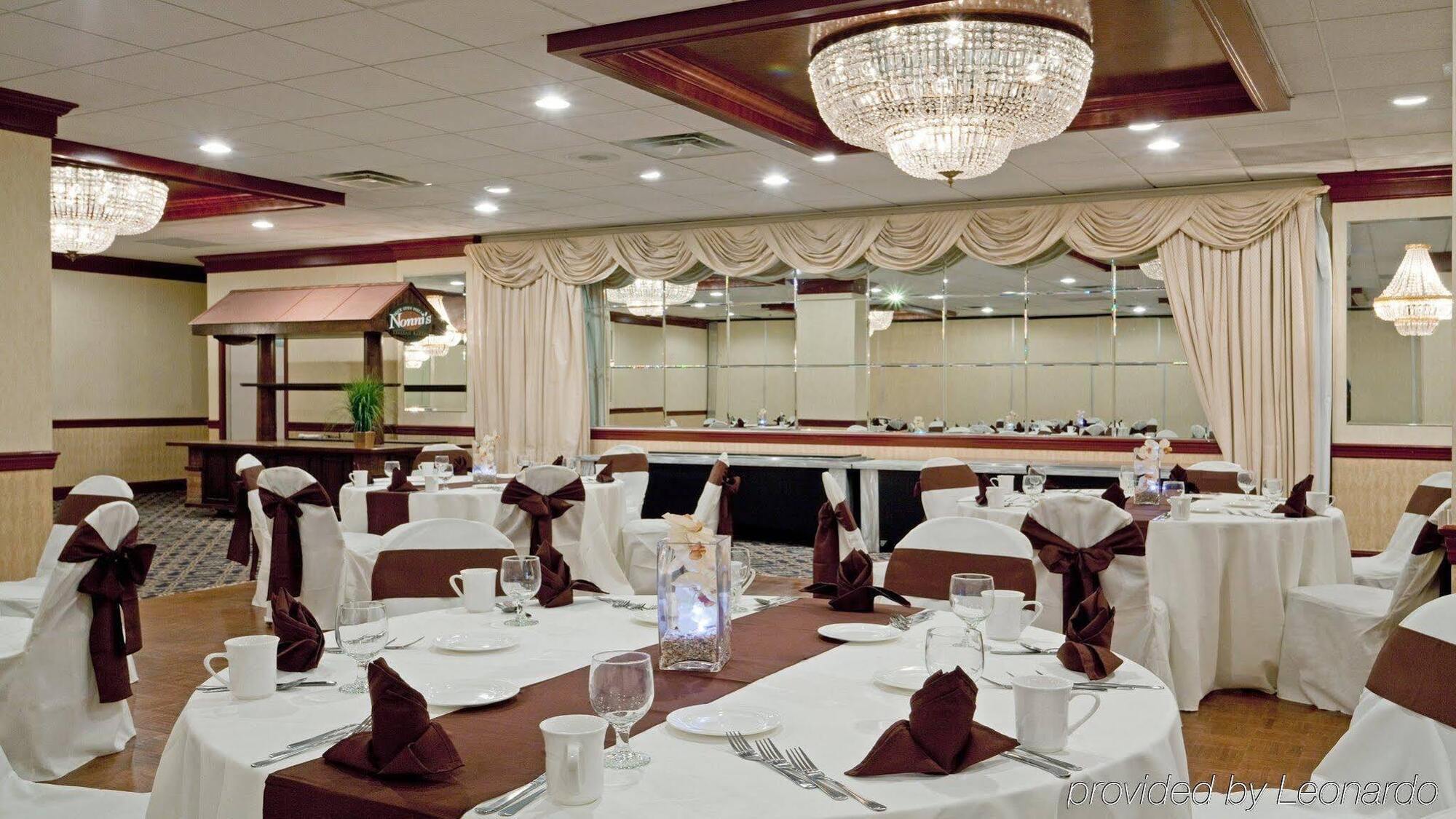 Holiday Inn Concord Downtown, An Ihg Hotel Buitenkant foto