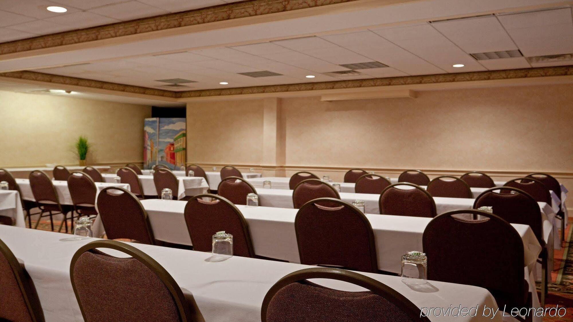 Holiday Inn Concord Downtown, An Ihg Hotel Buitenkant foto