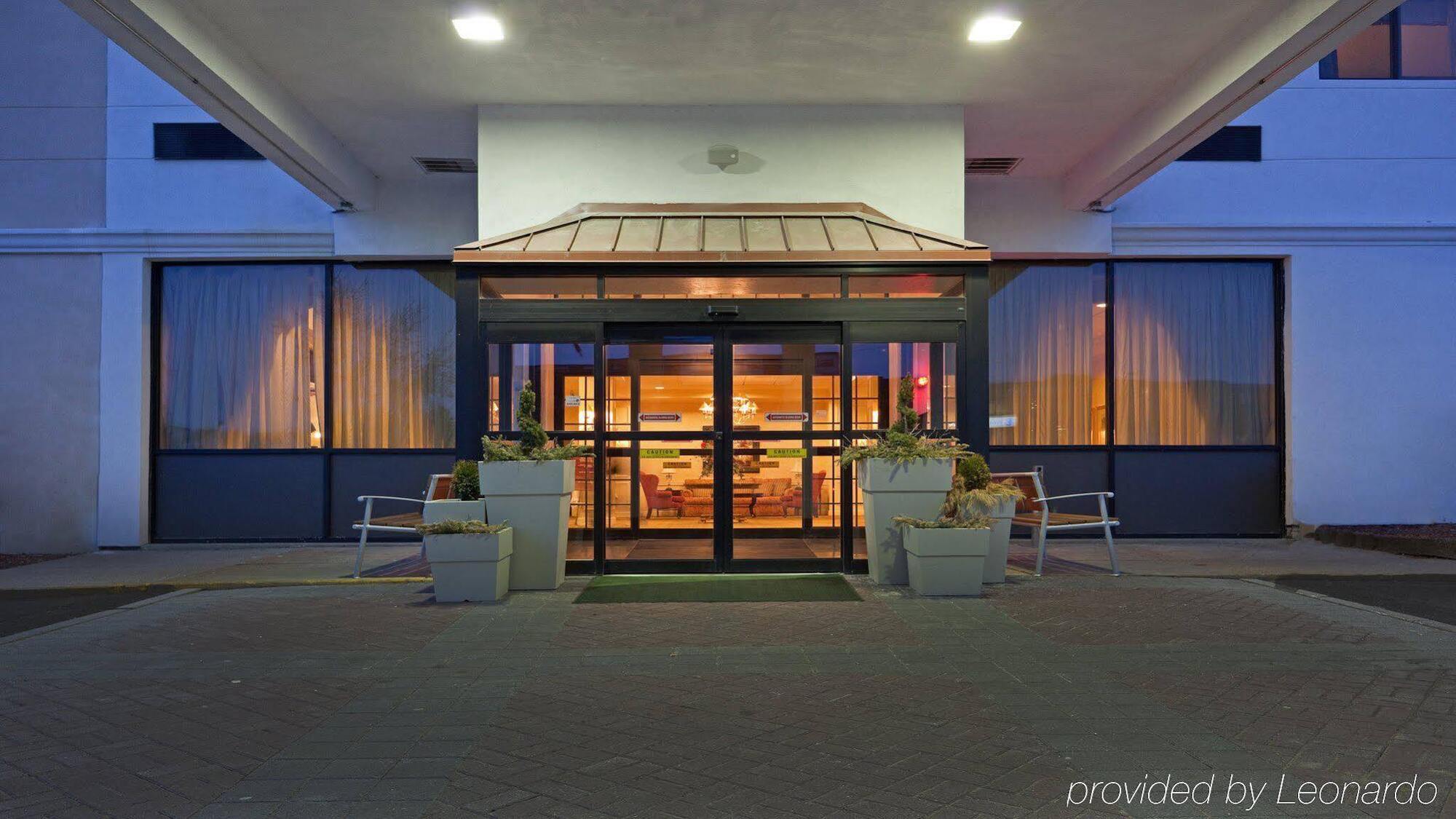 Holiday Inn Concord Downtown, An Ihg Hotel Buitenkant foto